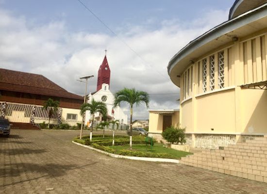 gabon/middle-ogooue-province/landmark/cathedrale-sainte-marie