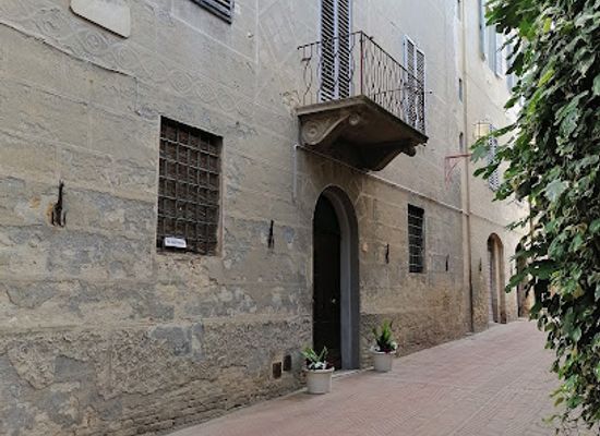 italy/san-gimignano/landmark/palazzo-mari