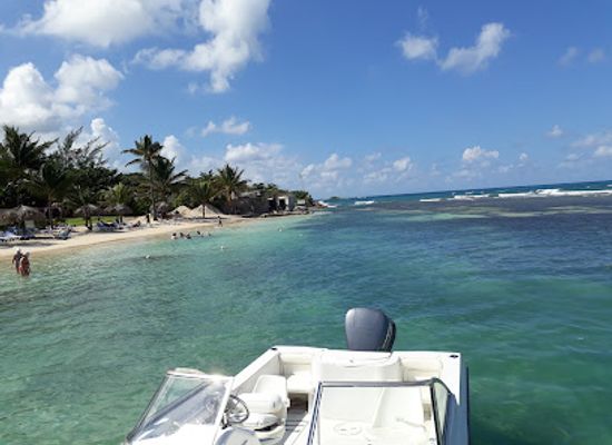 jamaica/martha-brae-river-valley/landmark/jamaica-land-of-film-tour