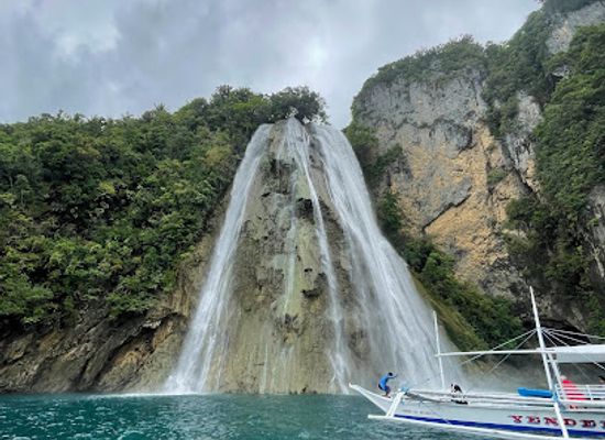 philippines/bicol-region/landmark/catandayagan-falls