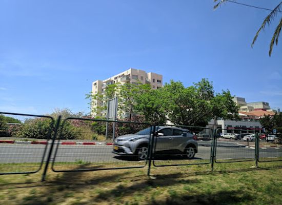 israel/raanana/landmark/palace-ra-anana