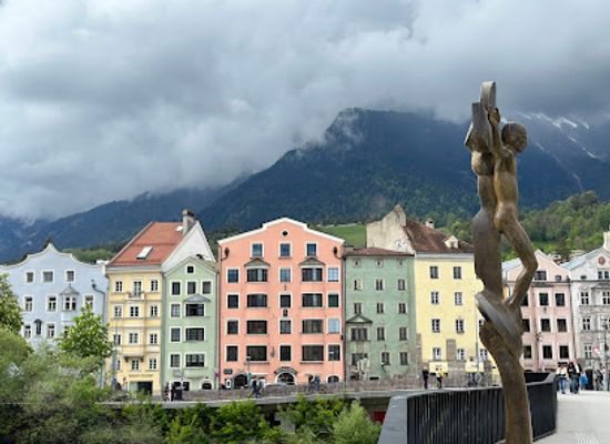 austria/innsbruck-land/landmark/altstadt-innsbruck