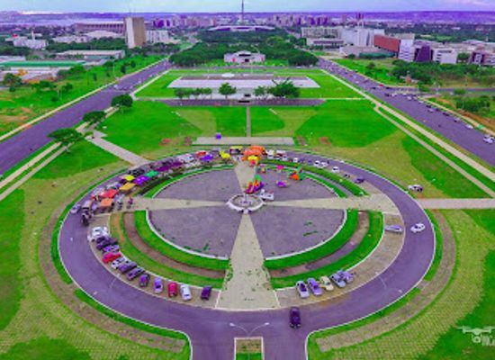 brazil/brasilia/landmark/praca-do-cruzeiro