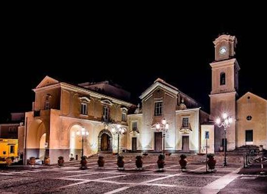 italy/ravello/landmark/old-cathedral-santa-maria-delle-grazie