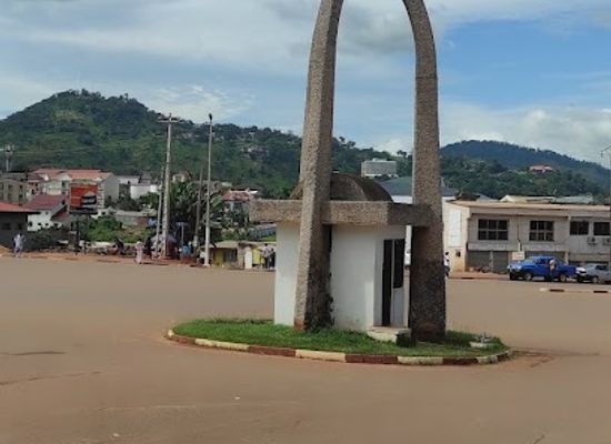 cameroon/yaounde/bastos/landmark/entree-palais-des-congree