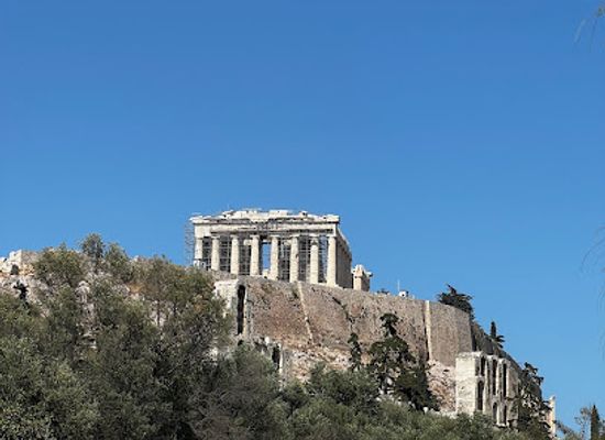 greece/athens/plaka/landmark/hop-on-riveria-bus-station