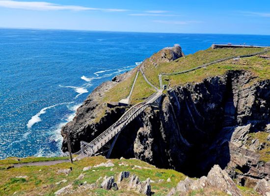 ireland/mizen-head/landmark/mizen-head-visitor-centre