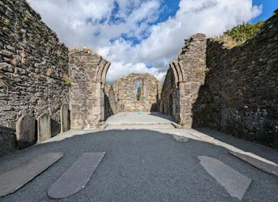 ireland/county-wicklow/landmark/glendalough-cathedral
