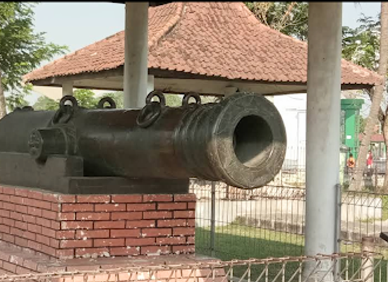 indonesia/banten/landmark/ki-amoek-kanon-van-bantam