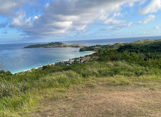 philippines/calaguas-island/landmark/calaguas-trekking-tinago-peak