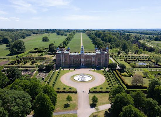 united-kingdom/hertfordshire/attraction/hatfield-house-park-and-gardens-2