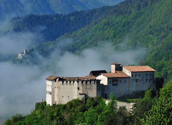 italy/alto-adige/landmark/stenico-castle