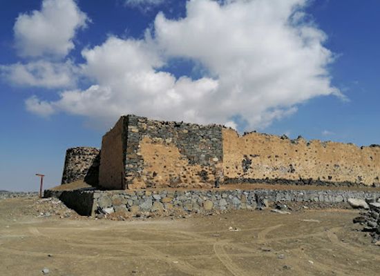 saudi-arabia/asir/landmark/shamsan-historical-castle