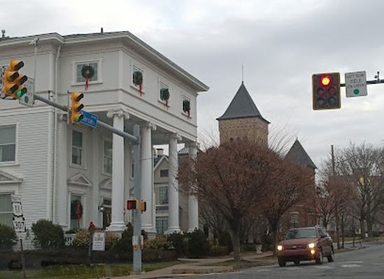 pennsylvania/scranton/landmark/the-colonnade