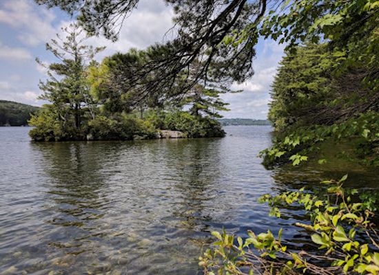 new-hampshire/dartmouth-lake-sunapee-region/landmark/john-hay-national-wildlife-refuge