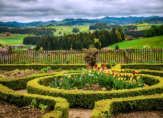 switzerland/emmental/landmark/emmentaler-schaukaserei