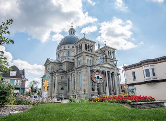 wisconsin/milwaukee/landmark/basilica-of-saint-josaphat