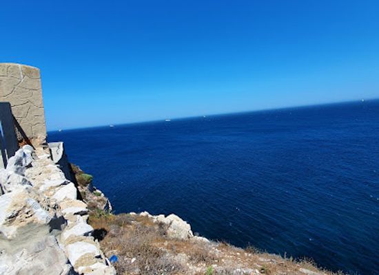 gibraltar/gorham-s-cave-complex/landmark/interpretation-centre-for-unesco-world-heritage-status-site-gorham-s-cave