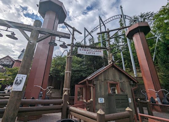 tennessee/dollywood/landmark/lumberjack-lifts