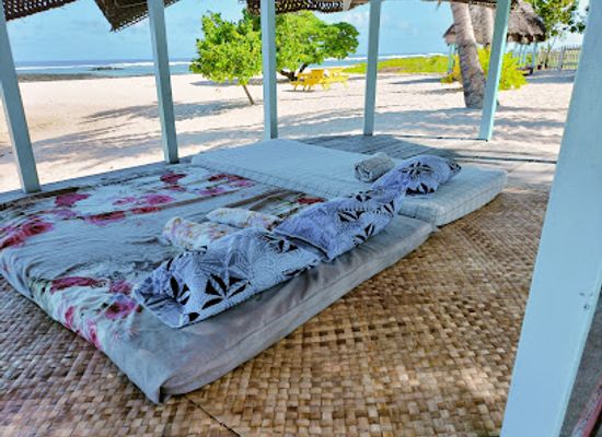 samoa/falealupo/landmark/seeti-beach-fales