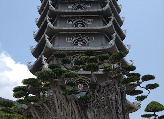 vietnam/central-highlands/landmark/chua-phap-lam