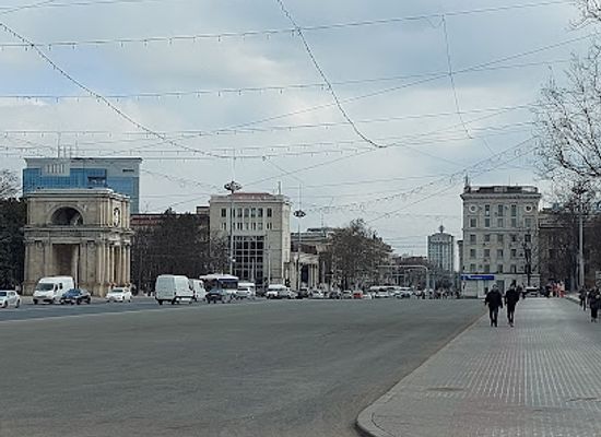 moldova/chisinau/centru/landmark/the-great-national-assembly-square