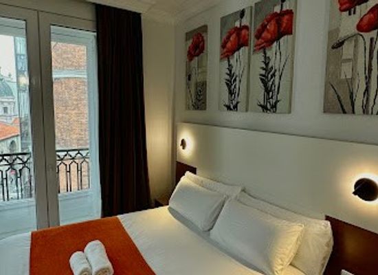 spain/madrid/landmark/hostal-abadia-madrid