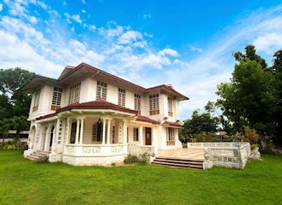 philippines/central-luzon/landmark/aquino-ancestral-house