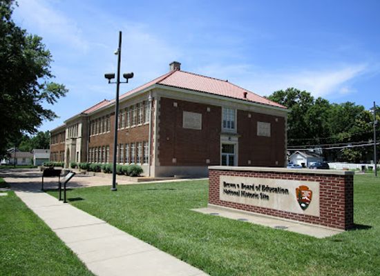 kansas/southeast-kansas/landmark/brown-v-board-of-education-national-historical-park