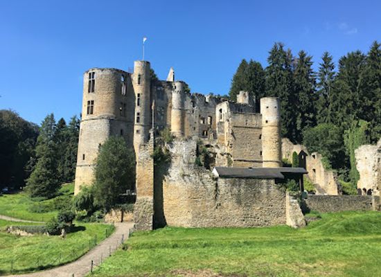luxembourg/red-lands/landmark/medieval-castle-beaufort