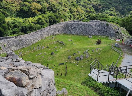japan/okinawa/landmark/nakijin-castle-ruins