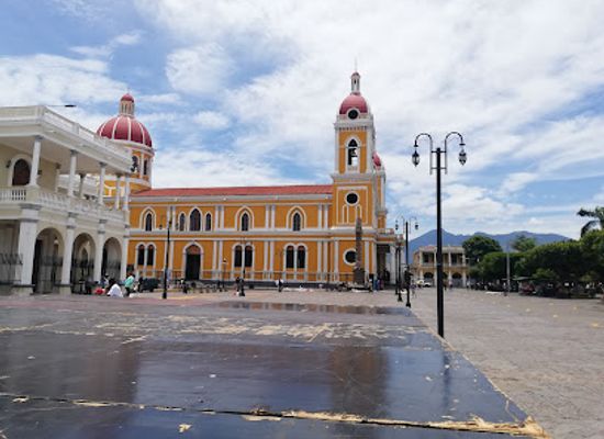 nicaragua/pacific-region/landmark/parque-central-de-granada