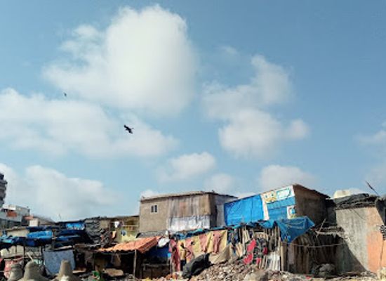 india/mumbai/andheri/landmark/versova-beach