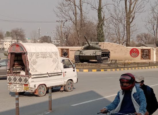 pakistan/abbottabad/landmark/tank-chowk