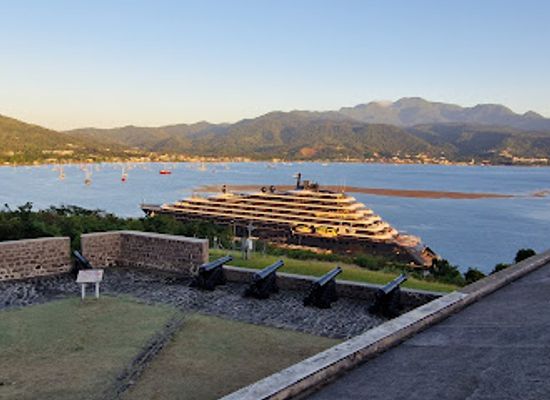 dominica/castle-bruce-beach/landmark/fort-shirley
