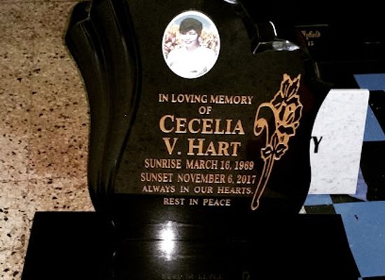 jamaica/montego-bay/landmark/flex-headstone