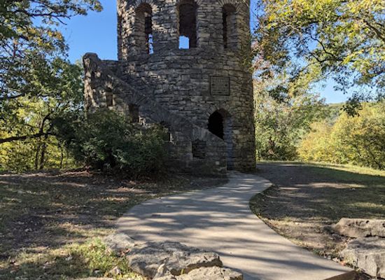 iowa/southeast-iowa/landmark/clark-tower