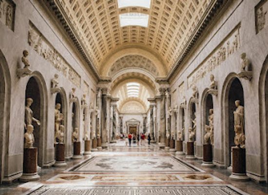 vatican-city/vatican-grottoes/landmark/paintings-gallery-of-the-vatican-museums