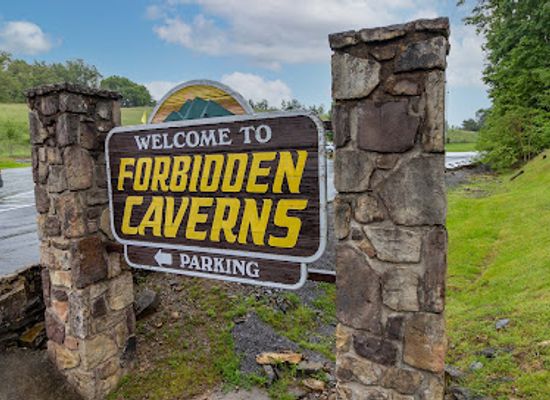 tennessee/pigeon-forge/landmark/forbidden-caverns