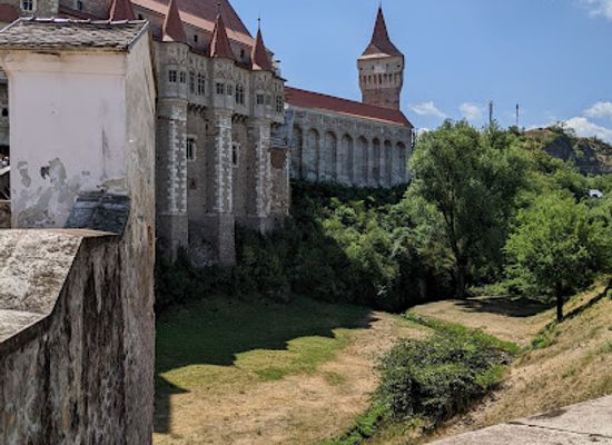romania/hunedoara/landmark/history-archeology-and-ethnography-museum-hunedoara
