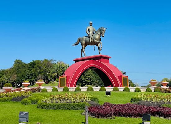 myanmar-burma/naypyidaw/landmark/sapwe-ko-n-aawin