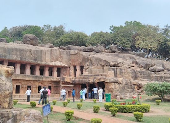 india/madhya-pradesh/landmark/udaigiri-caves