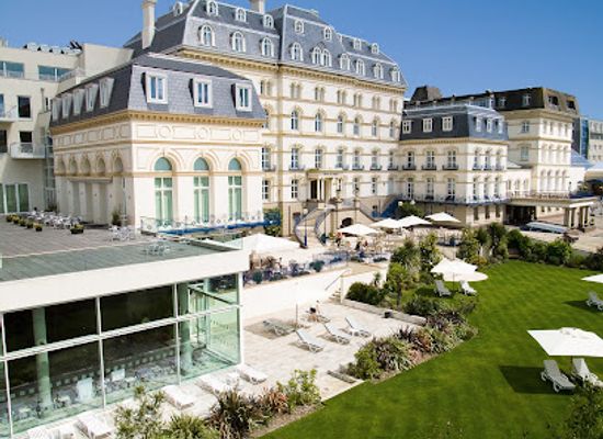 jersey/grouville/landmark/hotel-de-france