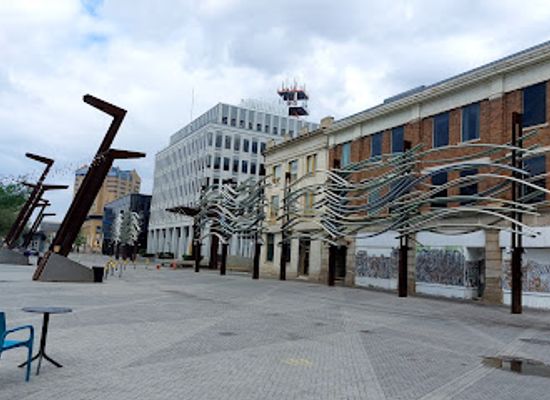 canada/regina/warehouse-district/landmark/victoria-park