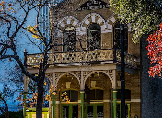 texas/austin/landmark/old-bakery-and-emporium