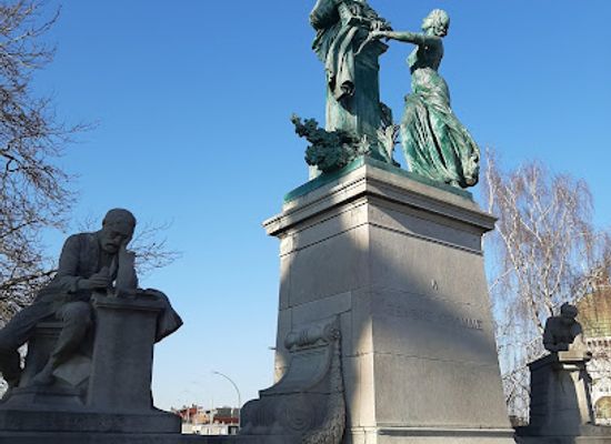 belgium/liege/landmark/monument-gramme