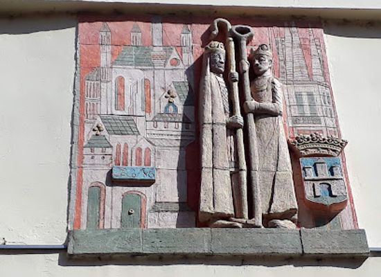 hungary/szekesfehervar/landmark/szekesfehervari-relief