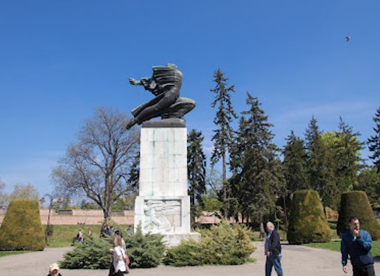 serbia/belgrade/landmark/monument-of-gratitude-to-france