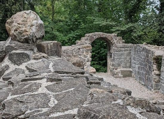switzerland/zug/attraction/burg-hunenberg