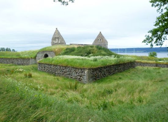 sweden/gotaland/attraction/wisingsborg-castle-ruins